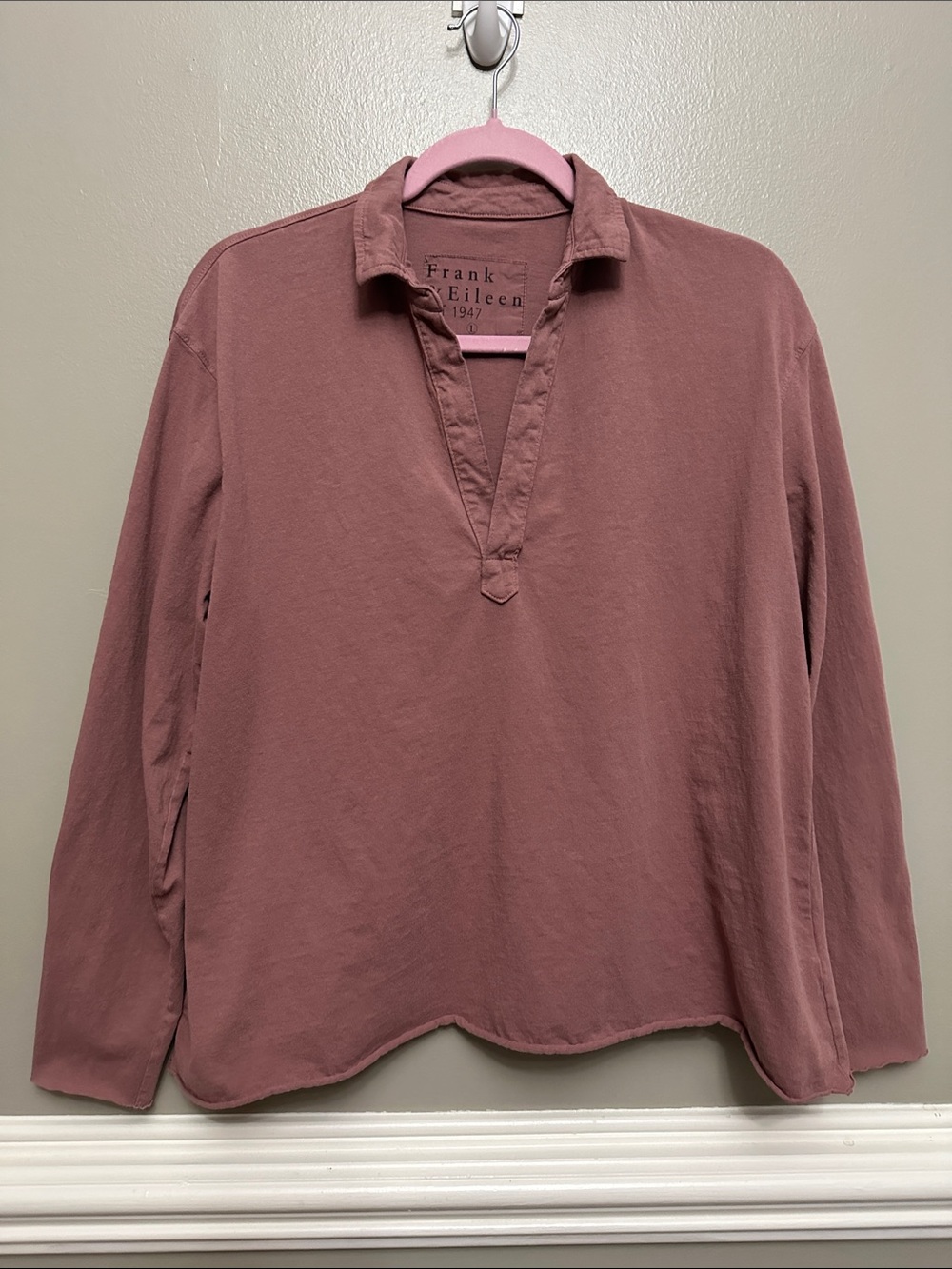 Frank & Eileen Patrick Henley top Sz L